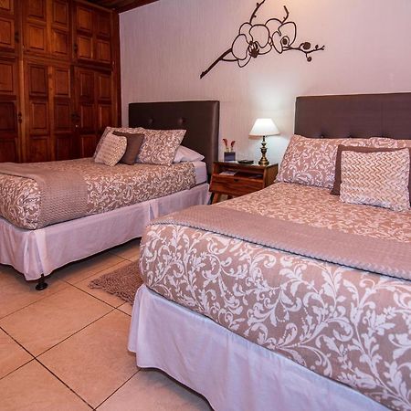 Acanthus Boutique Hotel 케트살테낭고 외부 사진
