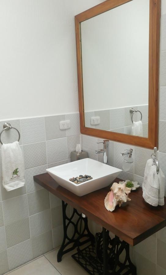 Acanthus Boutique Hotel 케트살테낭고 외부 사진